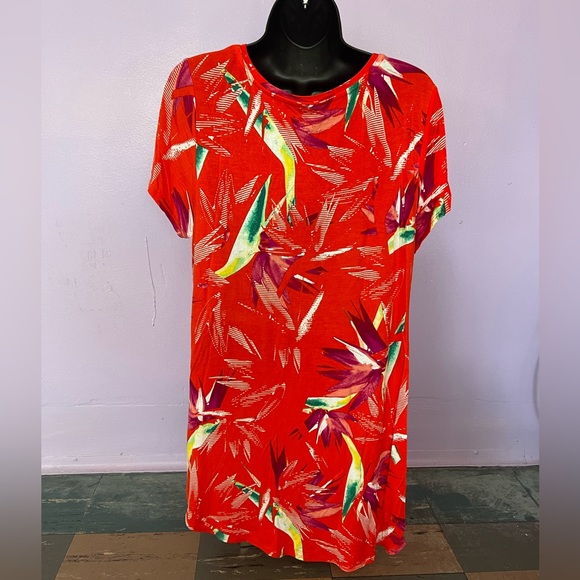 Apt. 9 shortsleeved floral top - Picture 2 of 5